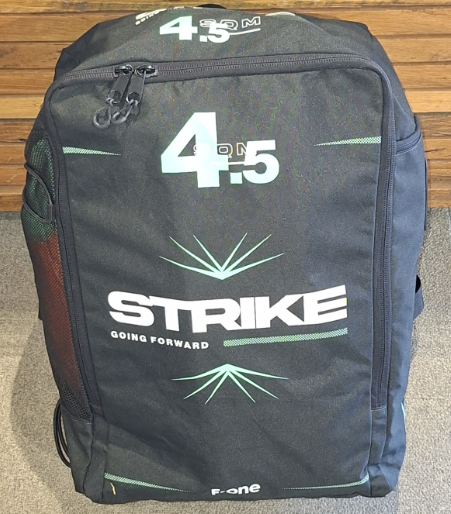 Ex-Demo F-One STRIKE V4 & boom